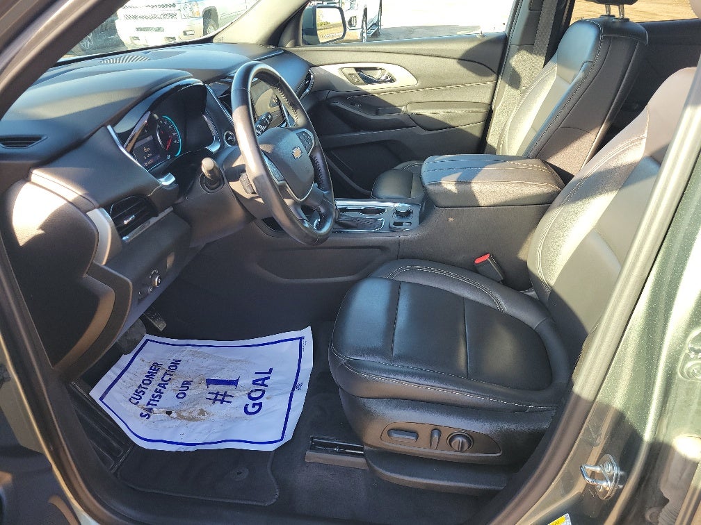 2022 Chevrolet Traverse LT Leather