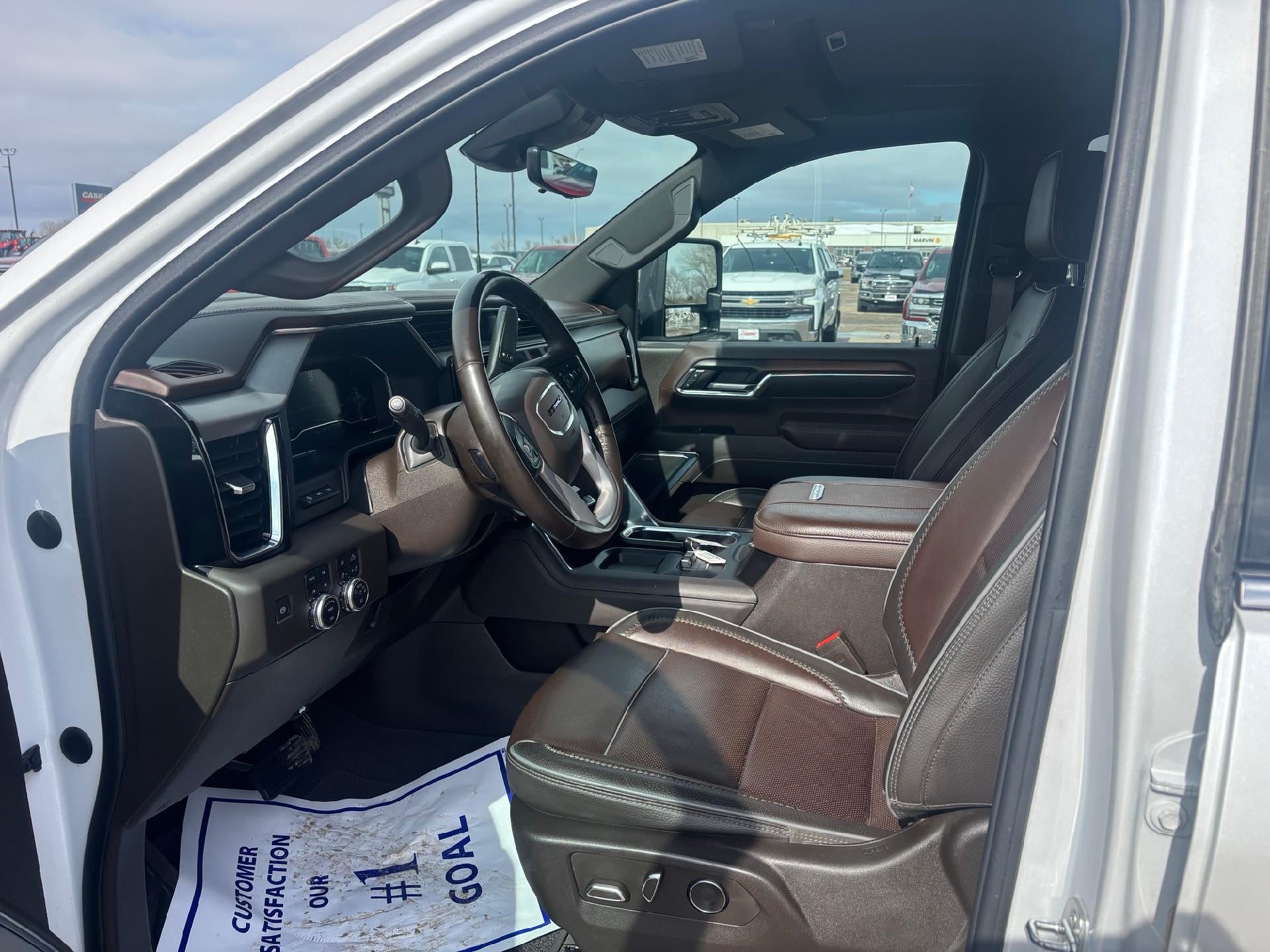 2024 GMC Sierra 3500 HD Denali