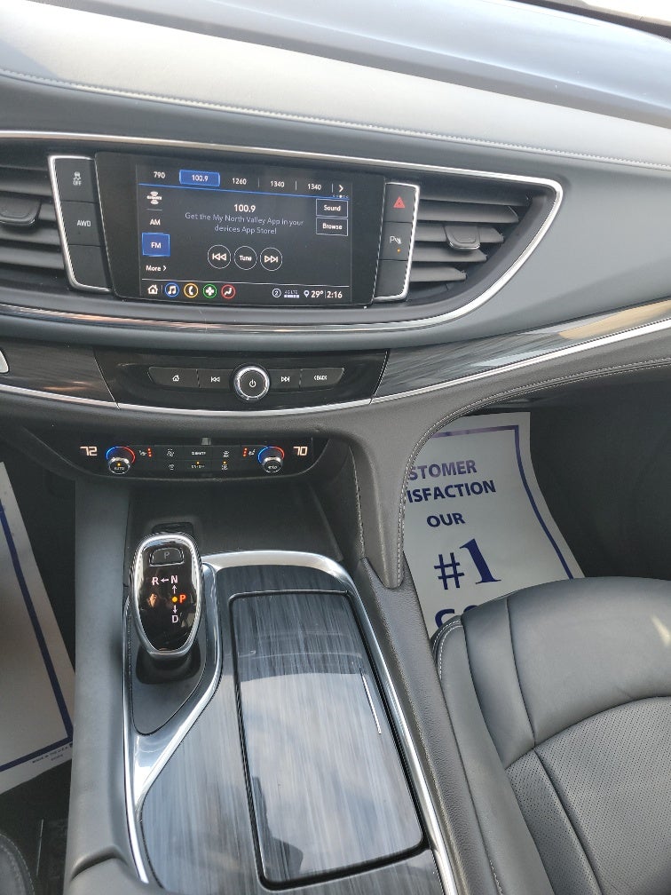 2021 Buick Enclave Essence