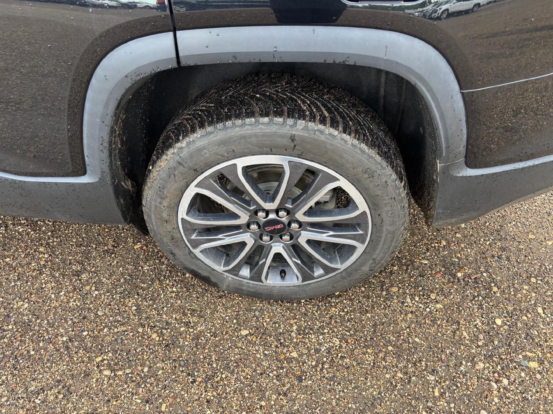 2020 GMC Acadia AT4