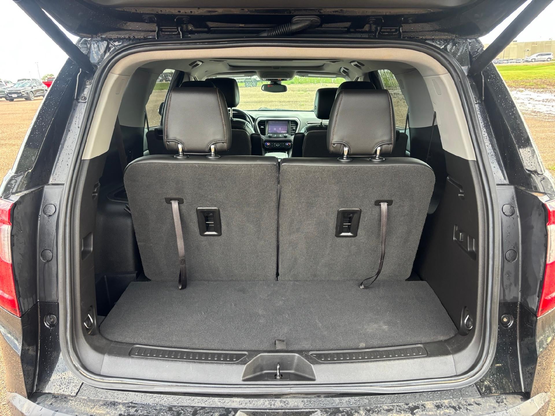 2020 GMC Acadia AT4
