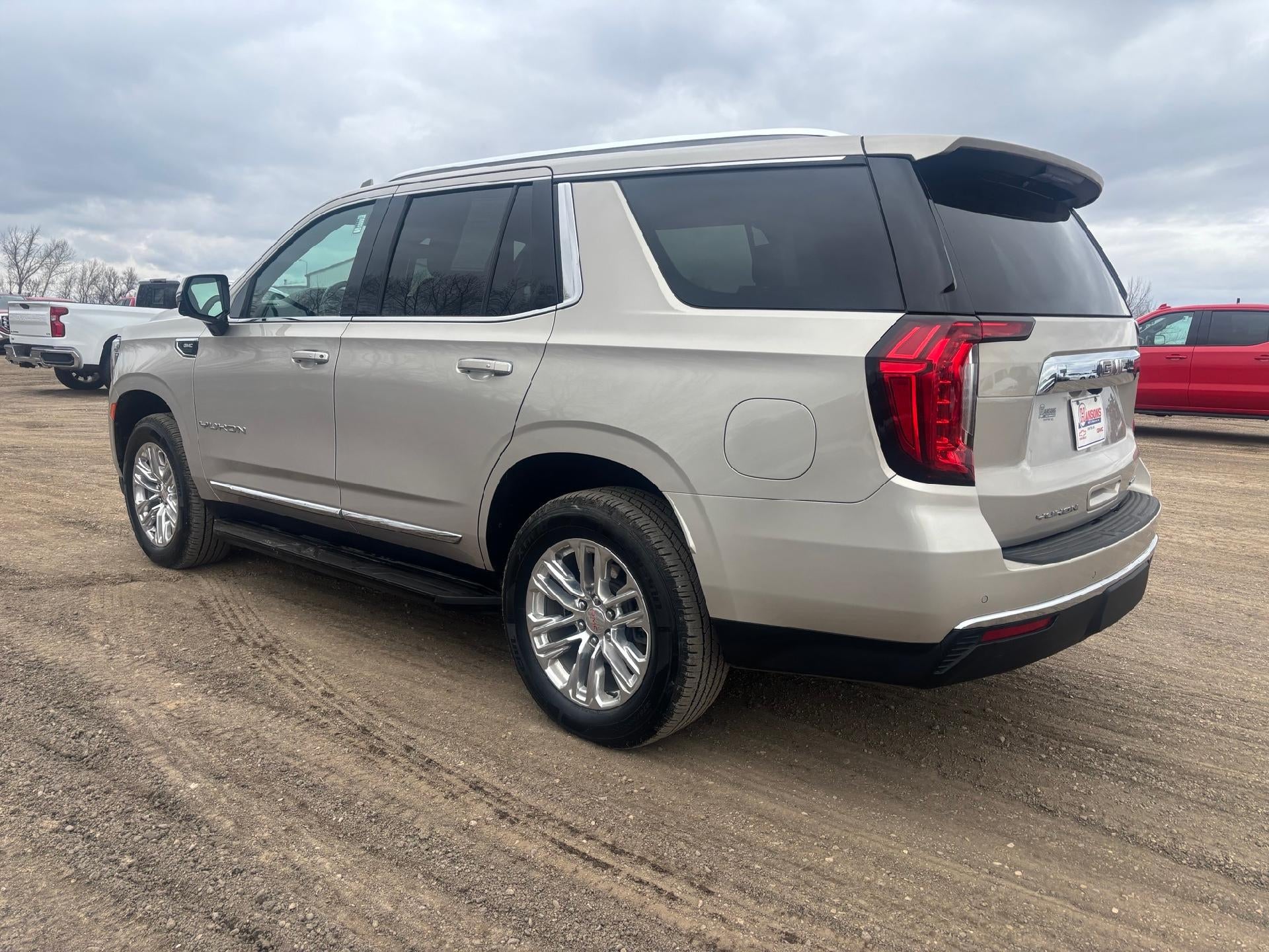 2022 GMC Yukon SLT