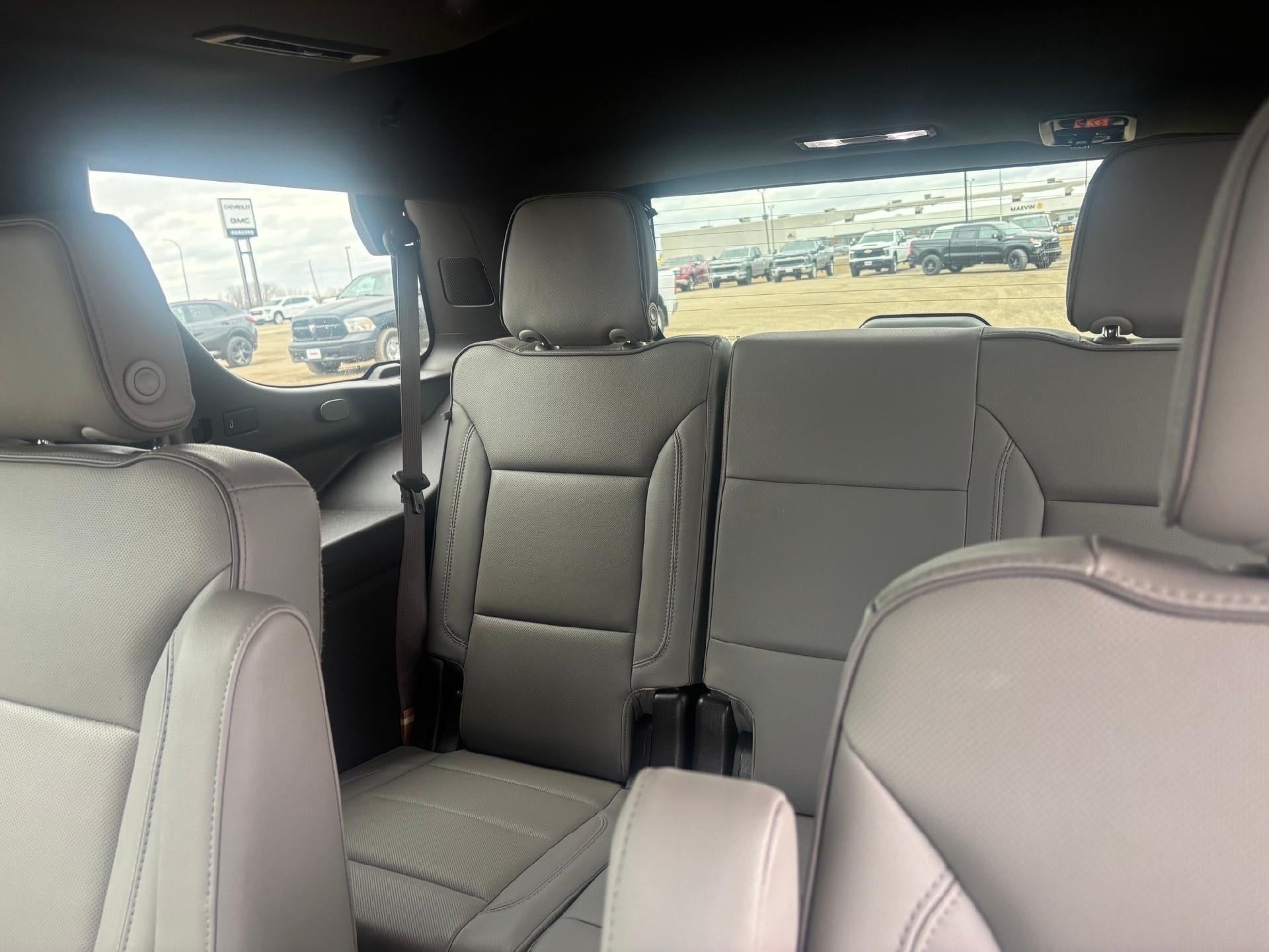 2022 GMC Yukon SLT