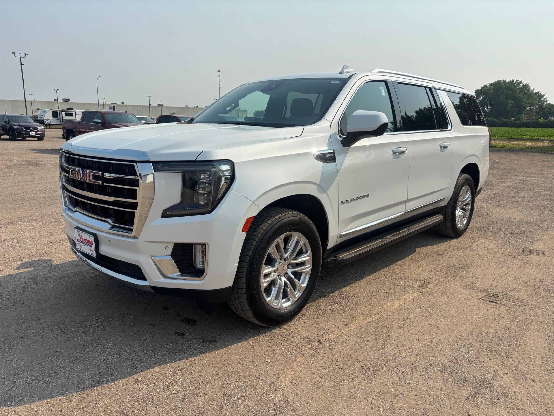 2023 GMC Yukon XL SLT
