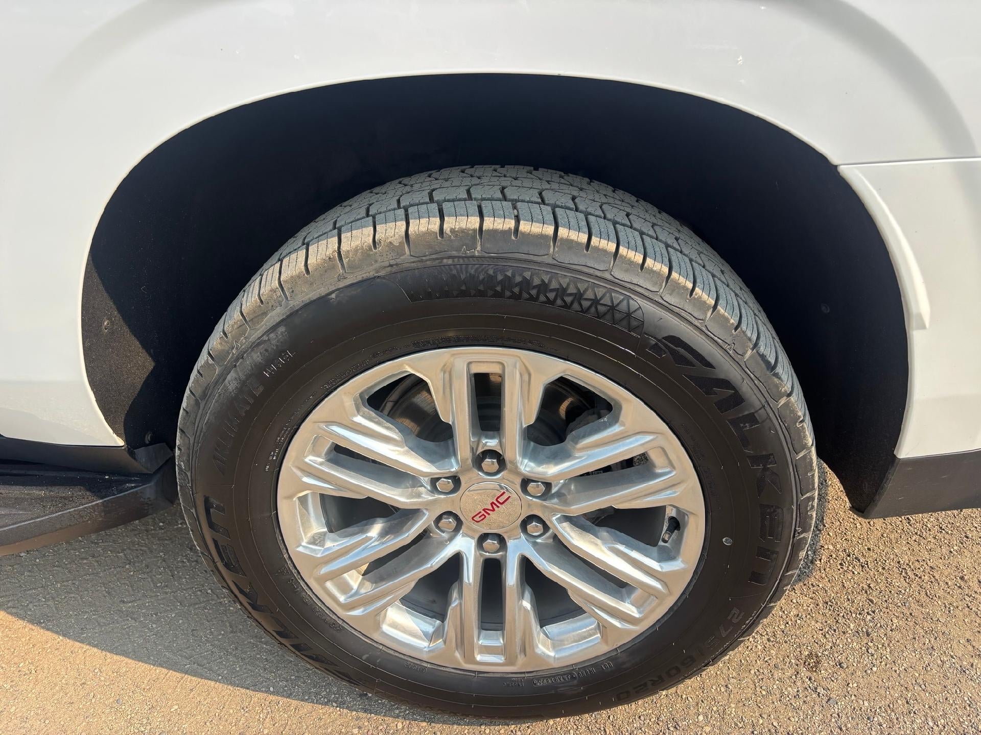 2023 GMC Yukon XL SLT