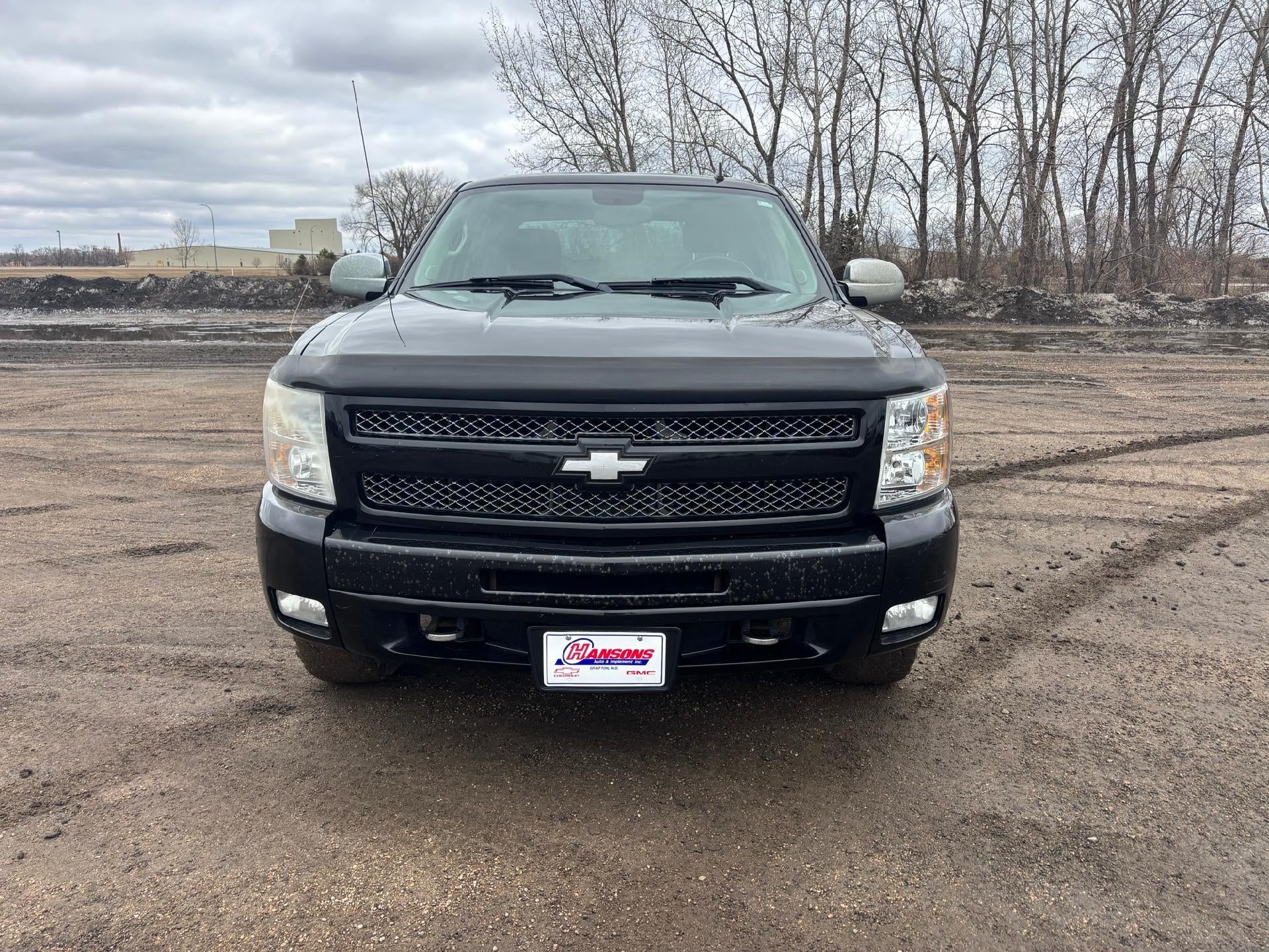 Used 2011 Chevrolet Silverado 1500 LT with VIN 3GCPKSE3XBG232708 for sale in Grafton, ND