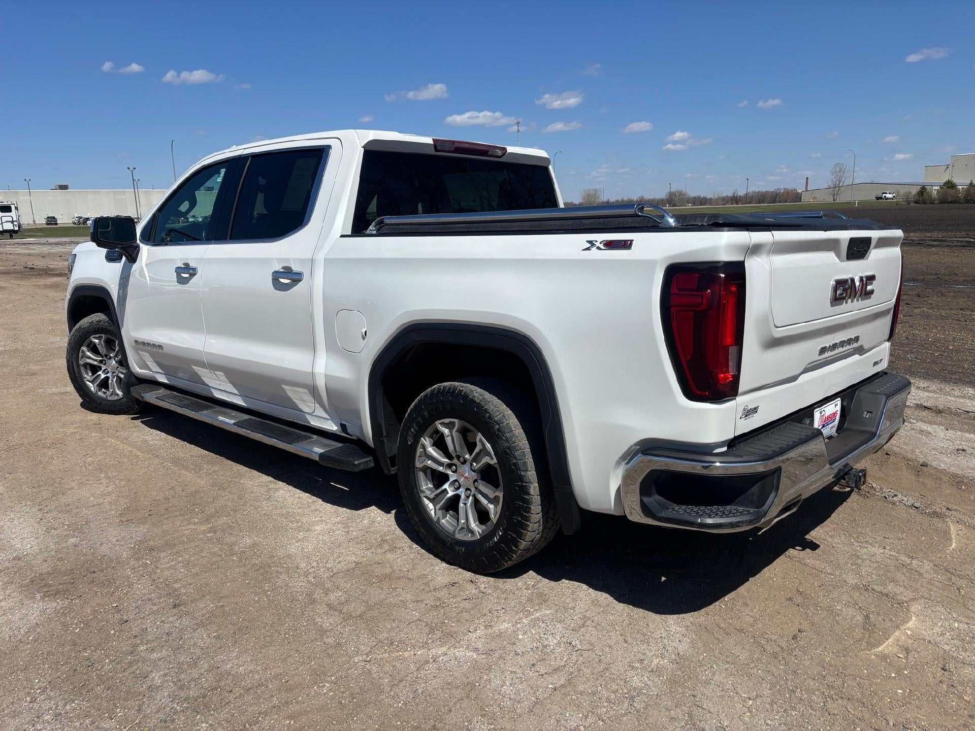 2021 GMC Sierra 1500 SLT